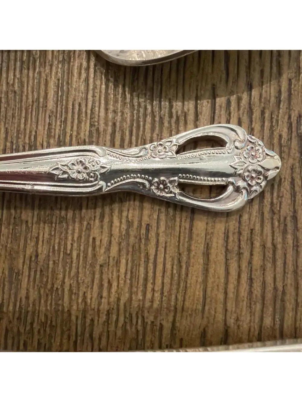 Ornate Scroll Stainless Flatware Set 42 Piece Set with Serving Pieces